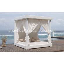 Latest design rattan furniture outdoor PE rattan sun bed lounger bed with canopy